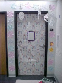 With snow as a theme, this door, plus extra snow hanging from the ceiling, this is one door that doesn't want to be outdone.