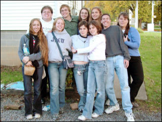 Here we all are, posing at Canterbury before leaving for Pittsburgh. I'm so glad I took my tripod with me. Came in handy a few times.